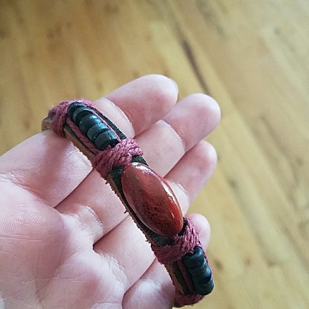 Maroon Stone Tie Bracelet
